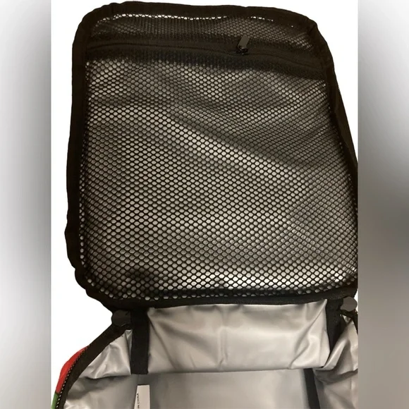 Fun Blocks Colorful Insulated Lunch Bag - Picture 5 of 6